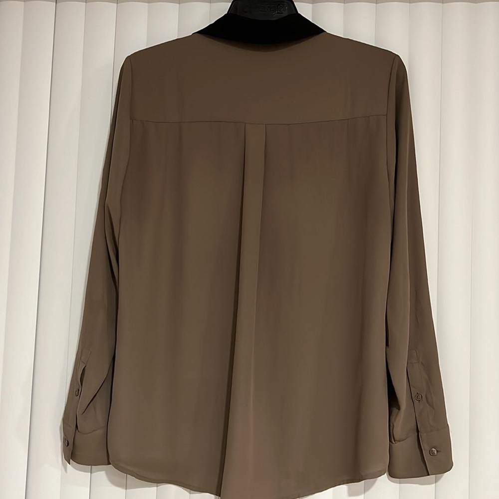 Nwt Express Button Down Top - image 4